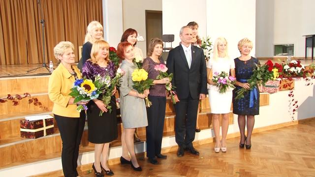 Поздравления для молодых специалистов учителей Поздравления для молодых специалистов учителей