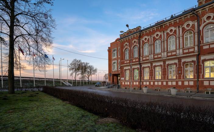 DAUGAVPILS PILSĒTAS DOMES SĒDE