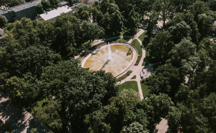 Muzikālie vakari Dubrovina parkā