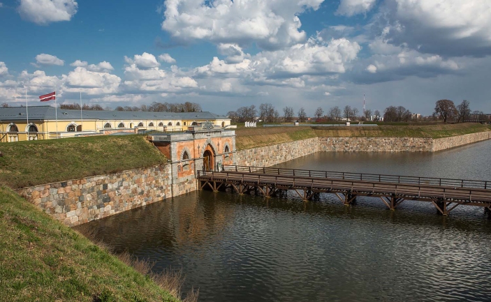 Arhitektūras fotografēšanas meistardarbnīca Daugavpils cietoksnī