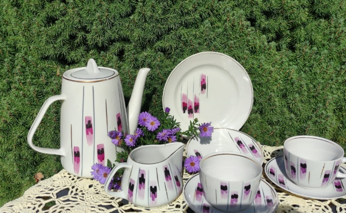 Rīgas porcelāna fabrikas tējas un kafijas servīžu izstāde “Porcelāna burvība” no Anitas Regžas privātkolekcijas