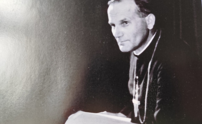 Jāņa Pāvila II 105.dzimšanas dienai veltīta izstāde