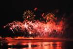 Новый год в Даугавпилсе ознаменовал зрелищный салют на набережной 7