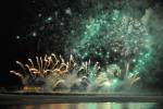 Новый год в Даугавпилсе ознаменовал зрелищный салют на набережной 19