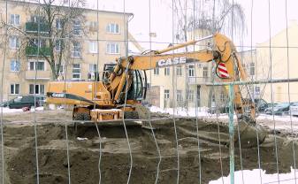 Nojauktā grausta vietā ierīkos bērnu rotaļu laukumu