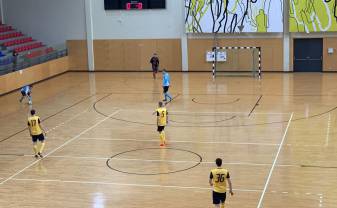 Pēc neliela pārtraukuma atgriežas Daugavpils telpu futbola čempionāts, kurā turpinās cīņa par uzvaru Pēc neliela pārtraukuma atgriežas Daugavpils telpu futbola čempionāts, kurā turpinās cīņa par uzvaru