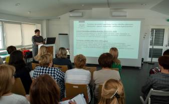 IZM seminārs par pāreju uz mācībām latviešu valodā
