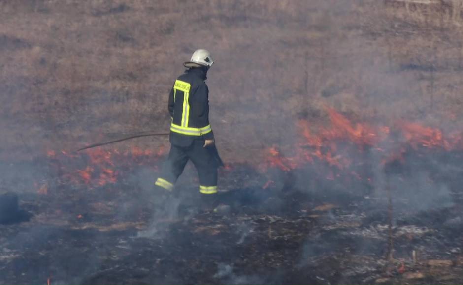 Даугавпилчан призывают быть осторожными в сезон пожаров старника