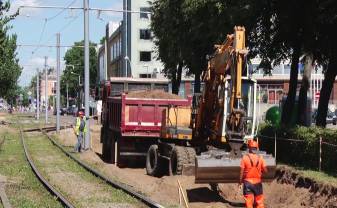 В Даугавпилсе продолжаются масштабные работы по реконструкции трамвайных путей