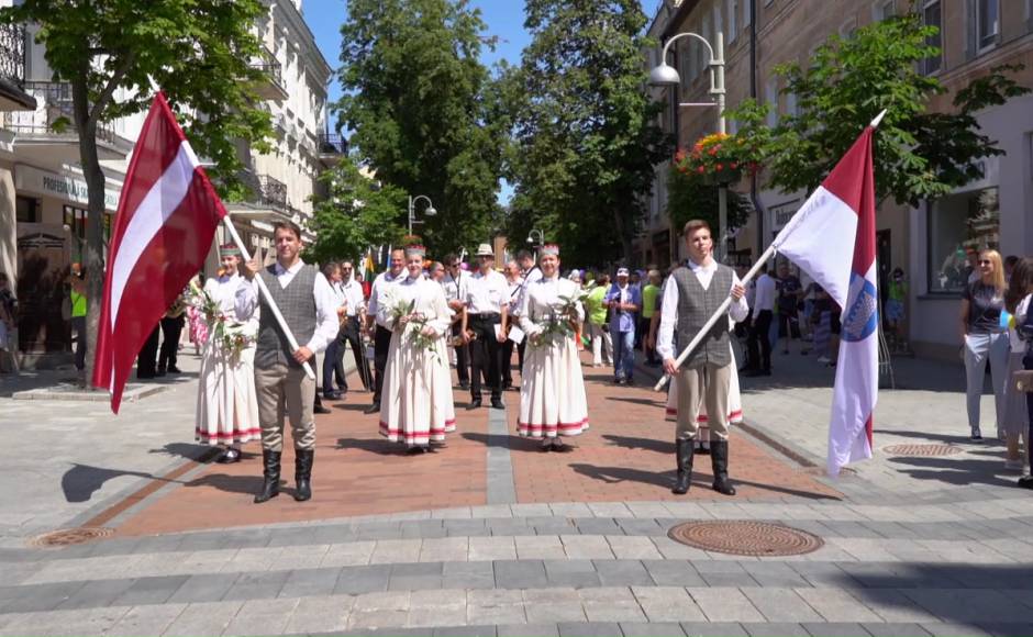 DAUGAVPILS NOSVINĒJA 744. DZIMŠANAS DIENU