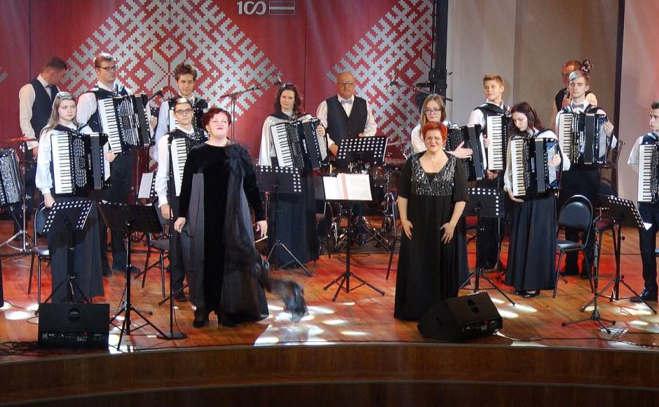 Даугавпилсский оркестр аккордеонистов приобрел новое звучание
