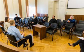 Daugavpils garīdznieki aicina ticīgos neapmeklēt dievnamus un lūgties mājās