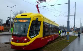 Negadījumu tramvaju vagonu kustībā izraisa tehniskā kļūme pārmiju vadībā