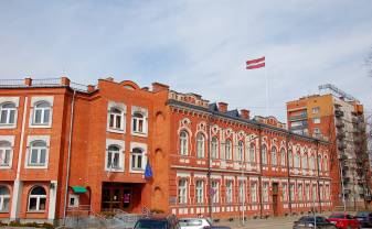 Daugavpils Domē iedzīvotājus sāk pieņemt klātienē pēc iepriekšēja pieraksta Daugavpils Domē iedzīvotājus sāk pieņemt klātienē pēc iepriekšēja pieraksta