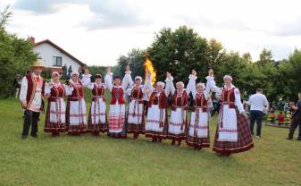 На берегу Балтийского моря ожили белорусские купальские традиции