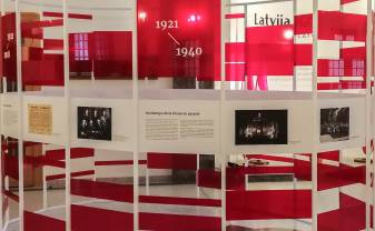 Ārlietu ministrijas izstādes “Latvijas diplomātijai un ārlietu dienestam 100” atklāšana Daugavpils Universitātē