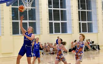 Sieviešu basketbola čempionātā cīņa sākusies