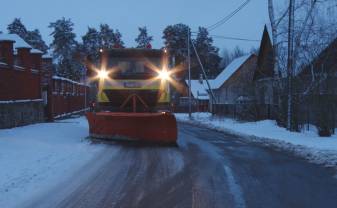 Daugavpils autoceļu uzkopšanu veic 9 tehnikas vienības