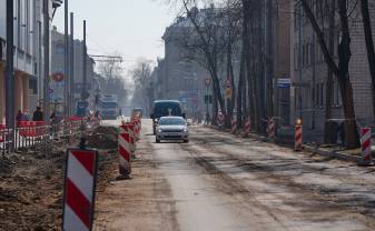 Jaunnedēļ mainīsies satiksmes organizācija Cietokšņa ielā