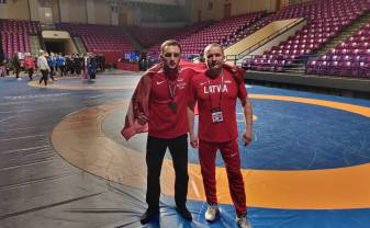 Cīkstonis Amirovs Eiropas čempionātā izplēš sensacionālu bronzu