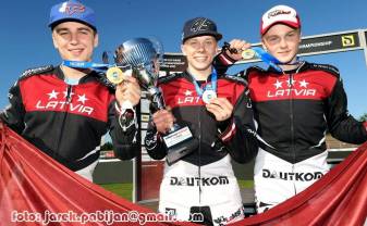 Latvijas U19 izlase kļūst par Eiropas čempioni spīdvejā pāriem