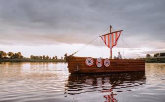 Kuģītis ''Sikspārnis'' tuvākajās dienās atsāks darbu un piedāvās doties braucienos pa Daugavu