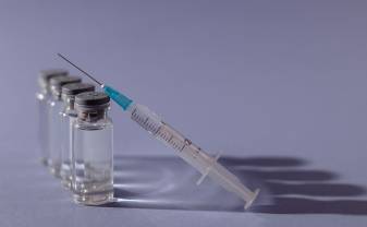 Turpinās iedzīvotāju vakcinācija pret Covid-19