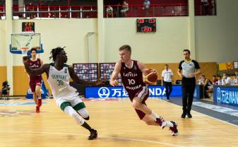 «Уникальный спортивный опыт»: игры мирового чемпионата U19 по баскетболу в Даугавпилсе