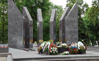 Plānota memoriāla restaurācija Dubrovina parkā