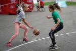 Svilināja gan uz basketbola laukumiem, gan uz pludmales smiltīm- abos sporta veidos 35 komandas 1