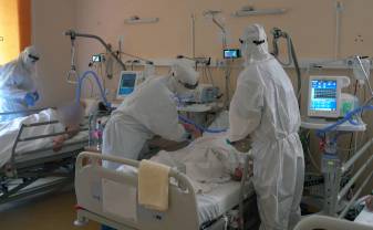 DRS atceļ plānveida operācijas un palielina gultu skaitu pacientiem ar Covid-19