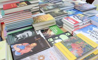 Latgales Centrālā bibliotēka saņēmusi vērtīgo grāmatu iepirkuma izdevumus