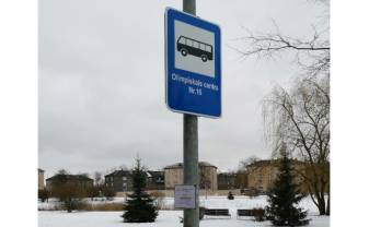 Pretī Olimpiskajam centram ierīkota jauna autobusu pietura