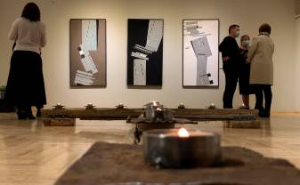 Даугавпилсский музей приглашает на выставку трёх выдающися художников «18+1 параллель»