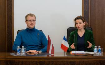 Daugavpili apmeklēja Francijas vēstniece