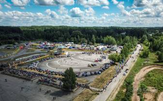 Daugavpils drifta festivālā triumfē Bāriņš un Drevinskis, un dalībnieku rekords!