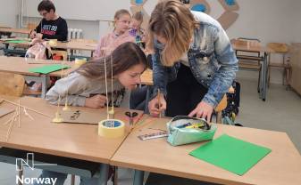 Daugavpils Inovāciju centrs rosina zinātkāri par STEM vizītēs uz Latvijas skolām Daugavpils Inovāciju centrs rosina zinātkāri par STEM vizītēs uz Latvijas skolām