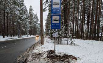 Stropu ciematā ir jauna autobusu pietura