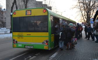 Pašvaldība apstiprina rīcības plānu autobusu pieturu tīkla sakārtošanai Pašvaldība apstiprina rīcības plānu autobusu pieturu tīkla sakārtošanai