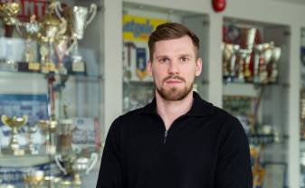 Daugavpils Ledus sporta skolu vadīs Ēriks Ševčenko Daugavpils Ledus sporta skolu vadīs Ēriks Ševčenko