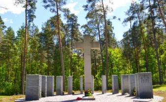 Piemiņas pasākums Otrā pasaules karā kritušo vācu karavīru piemiņas vietā