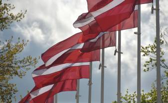 Dziesmu un deju svētku laikā Daugavpilī aicina izkārt Latvijas karogus