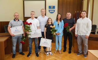 Daugavpils sportisti saņem pašvaldības naudas balvas