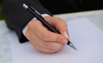 Parakstu vākšana referenduma ierosināšanai par 14. Saeimas atlaišanu Parakstu vākšana referenduma ierosināšanai par 14. Saeimas atlaišanu