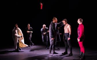 Daugavpils teātra “Makbets” – jauno aktieru izrāde par cīņu ar ļaunumu sevī