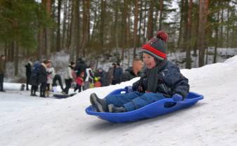 23.decembrī aicinām bērnus uz sportiskiem ziemas priekiem inženieru arsenāla pagalmā