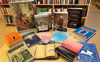 Latgales Centrālās bibliotēkas krājumu papildinājušas 200 dāvinājumu vienības