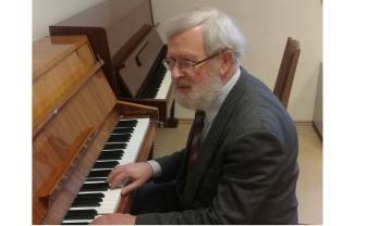 “Muzikālās lapaspuses”: Rotko muzejā izskanēs pianista Vitālija Razdorova skaņdarbu koncerts