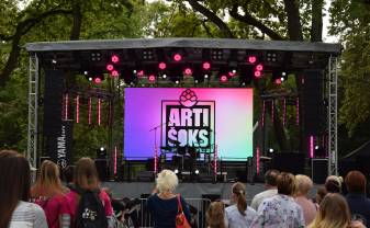 Nāciet izbaudīt mūziku festivālā 