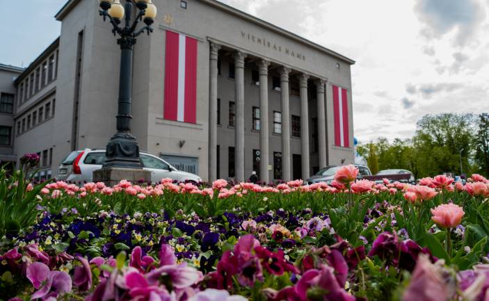 4. maijs ir Latvijas brīvības svētki, kad svinam mūsu tautas ticību, drosmi un izlēmību!